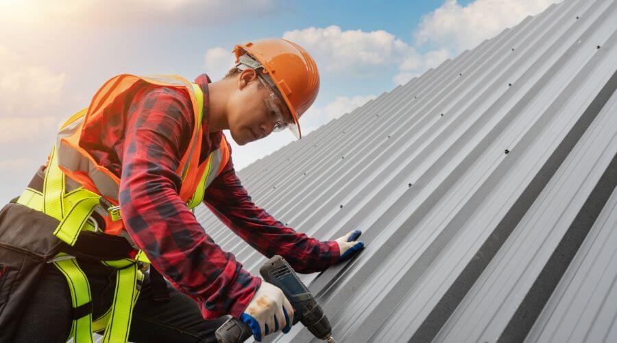 Professional metal roof installation in Grand Ridge, IL